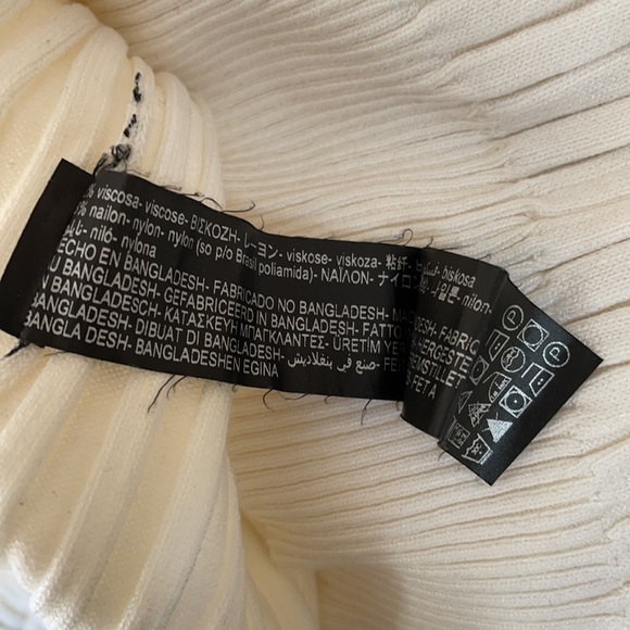 ZARAKNIT Ribbed Turtleneck - Picture 4 of 5